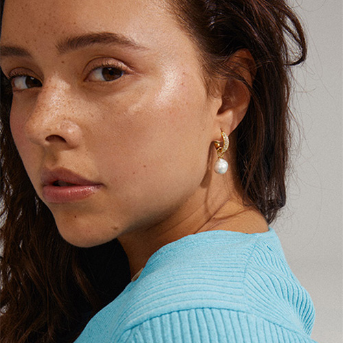 Korvakorut kivillä/helmillä