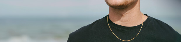 Kultaiset kaulakorut