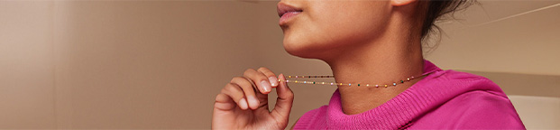 Kultaiset kaulakorut