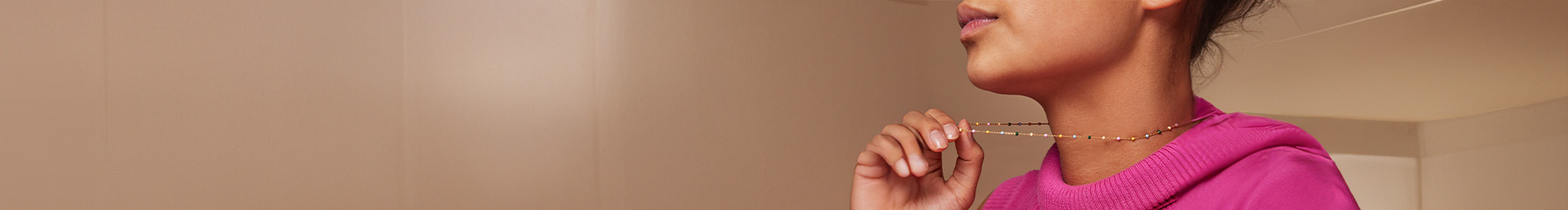 Kultaiset kaulakorut