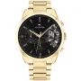 Tommy Hilfiger Baker 1710447 kello, jossa on Musta kellotaulu ja halkaisijaltaan 44 mm kotelo ja Metalliranneke hihna, jonka väri on Kulta