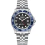 Dissing Diver GMT D1124 kello, jossa on Musta kellotaulu ja halkaisijaltaan 42 mm kotelo ja Metalliranneke hihna, jonka väri on Hopea